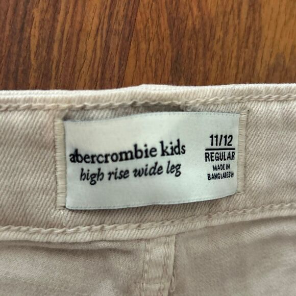 Abercrombie & Fitch high-rise wide leg 11/2 Stretch jeans size 11/12 regular cre - Picture 3 of 6